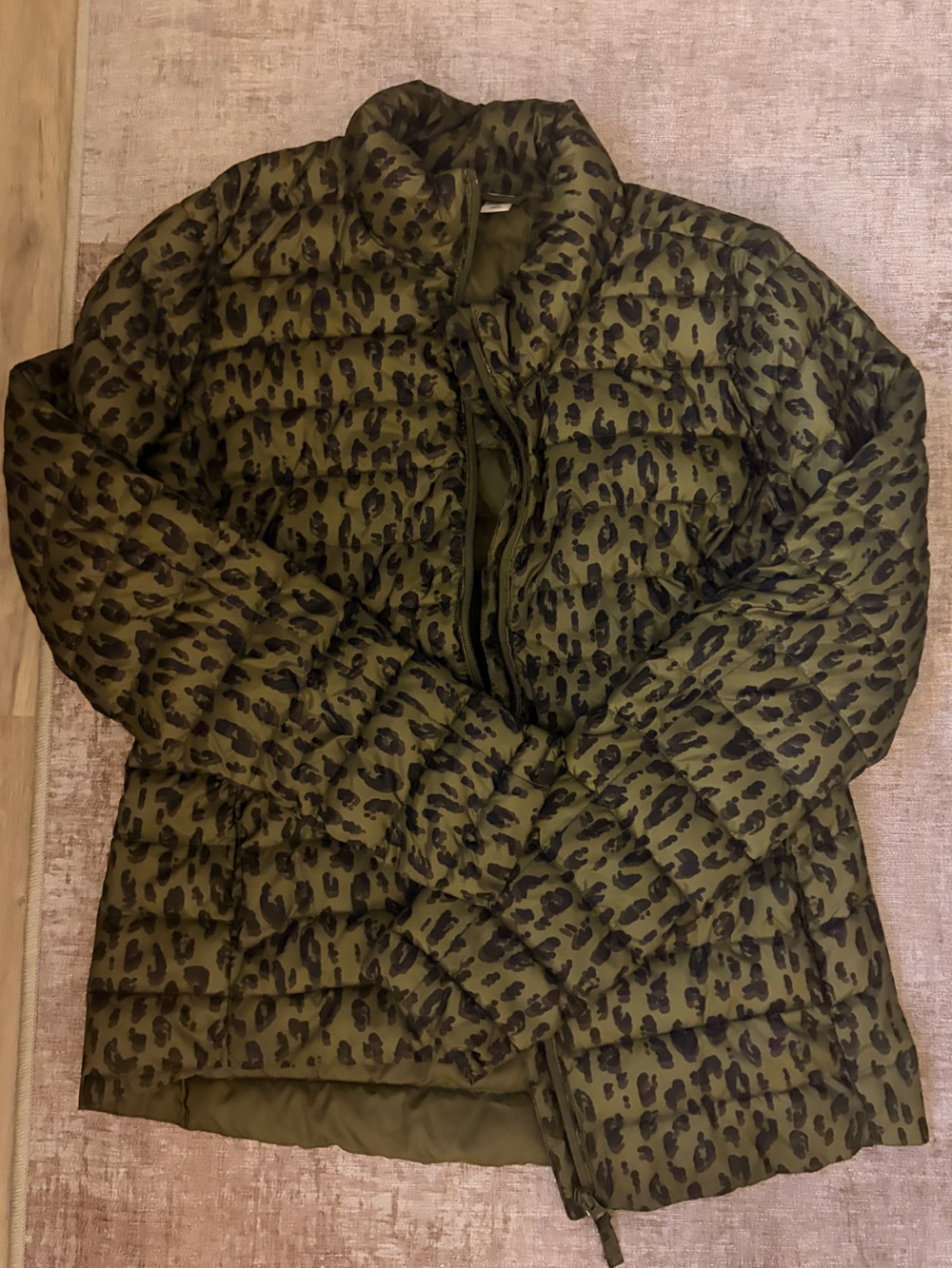 Old Navy Olive Green Leopard-Print Quilted Puffer Jacket, M Tall